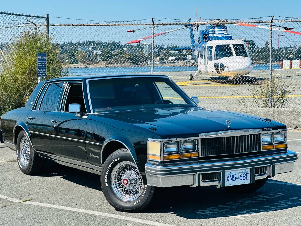 Cadillac-seville-1977-black-8