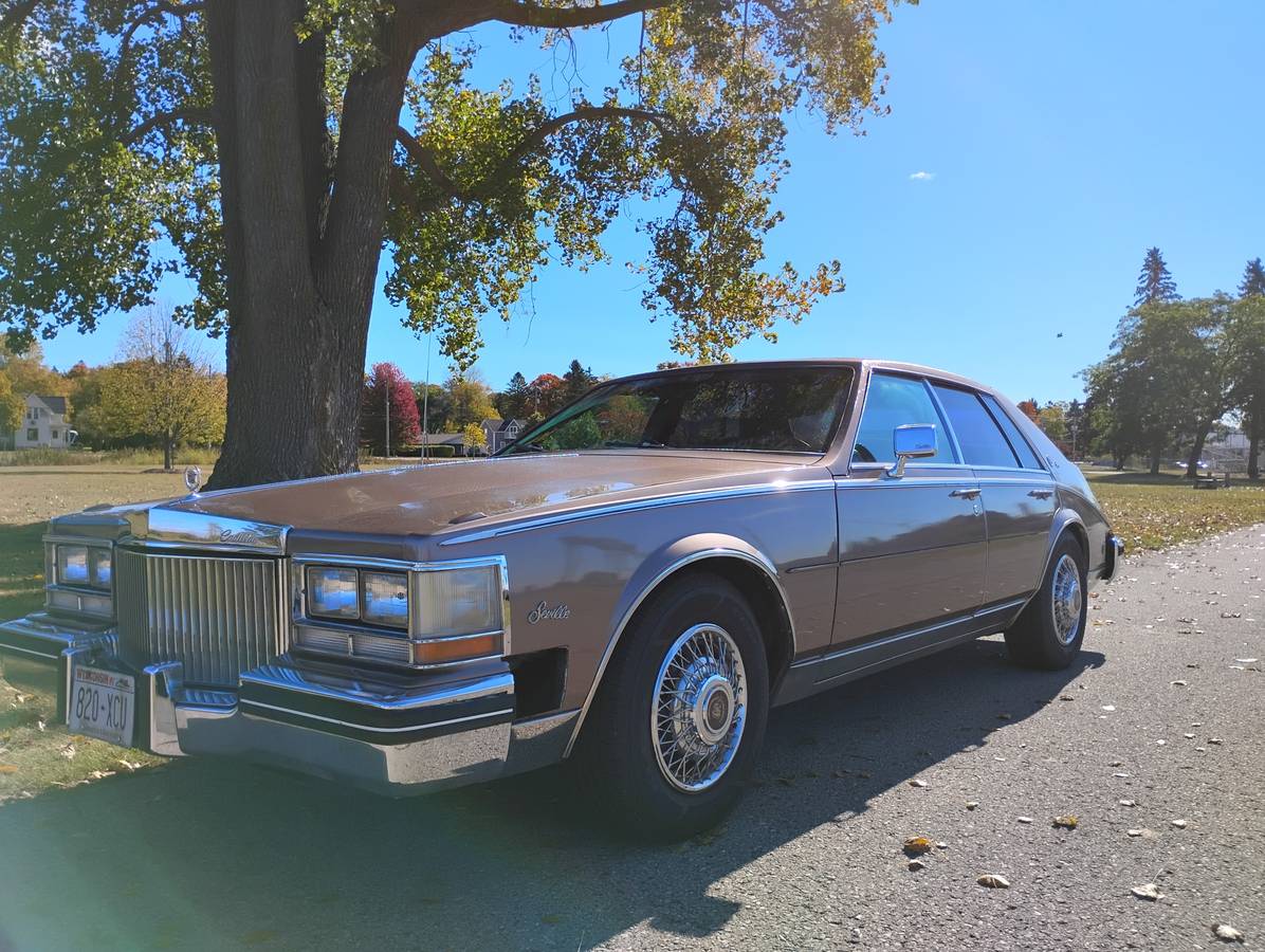 Cadillac-seville-1984-brown-1