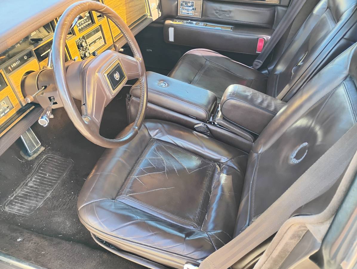 Cadillac-seville-1984-brown-4
