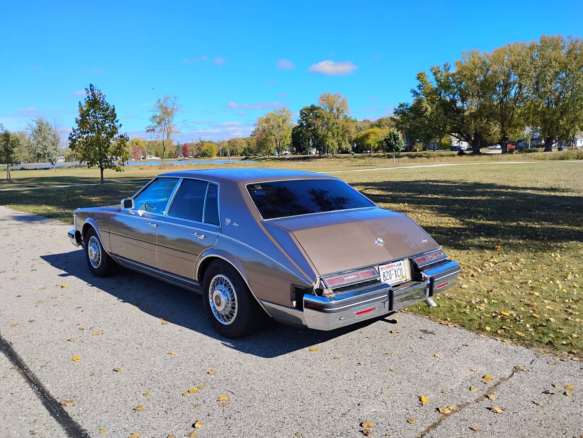 Cadillac-seville-1984-brown-8