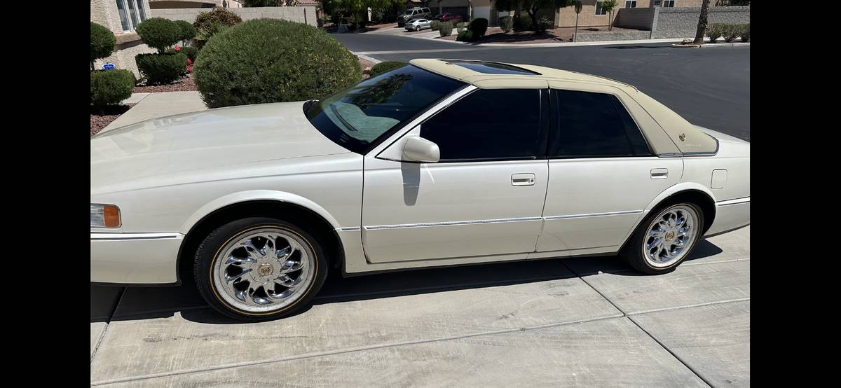 Cadillac-seville-1996-white