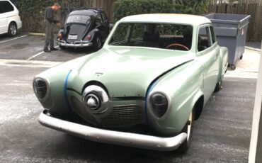Champion-sedan-1950-green-1