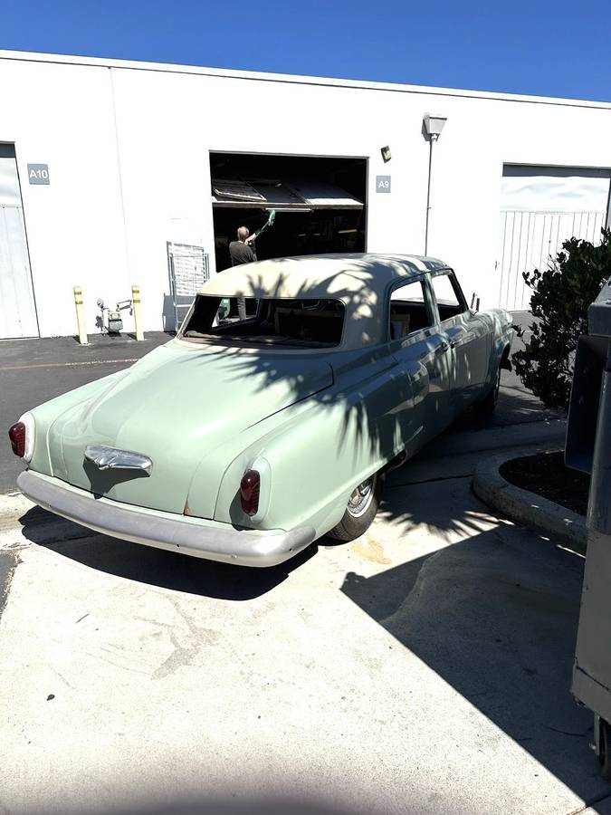 Champion-sedan-1950-green-2