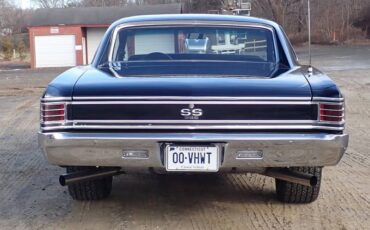 Checrolet-chevelle-ss-1967-blue-16