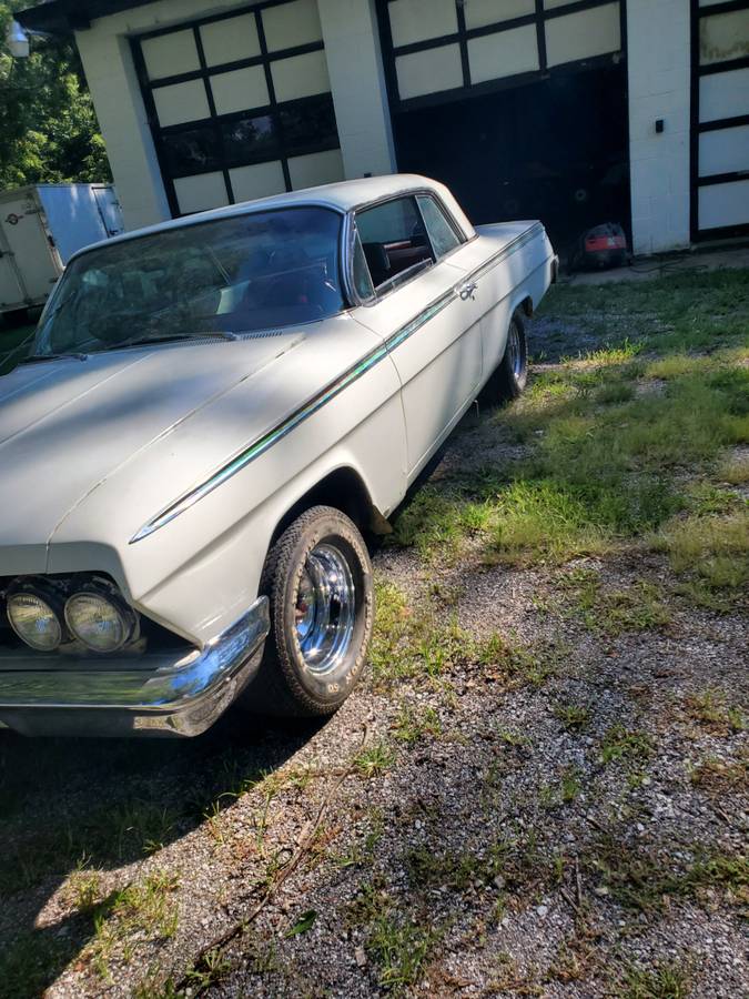 Checy-impala-1962-white-20