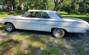 Checy-impala-1962-white