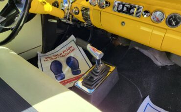Chev-150-1956-yellow-3