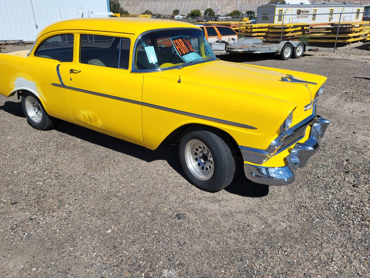 Chev-150-1956-yellow-6