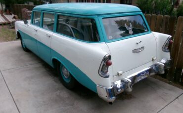 Chev-210-townsman-4-door-station-wagon-1956-1