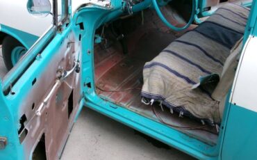 Chev-210-townsman-4-door-station-wagon-1956-4