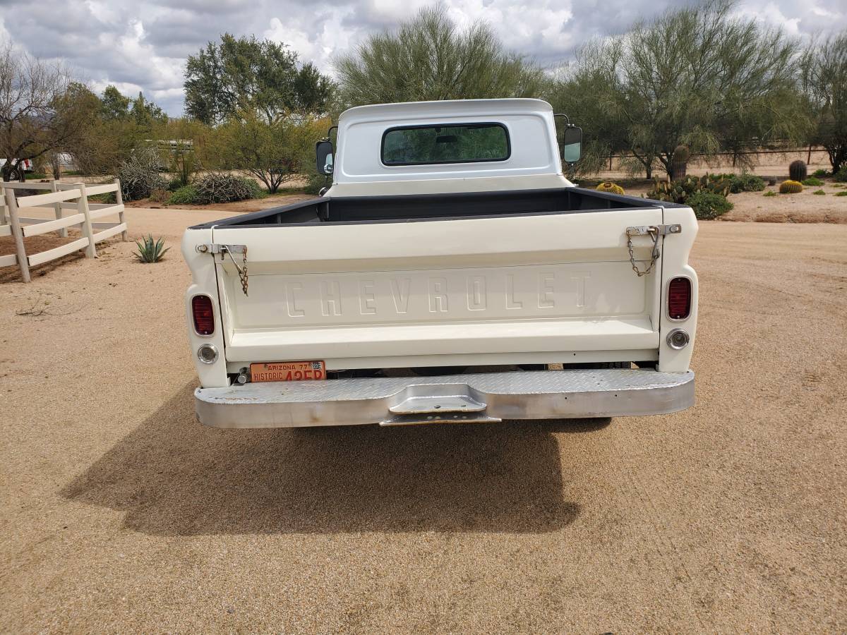 Chev-c20-1966-custom-2