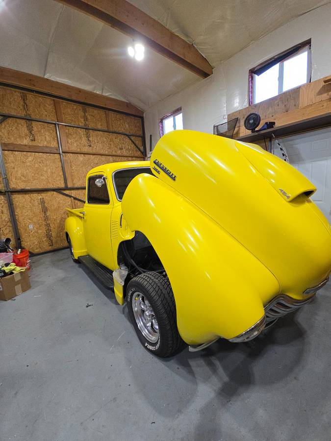 Chev-pick-up-1950-yellow-1