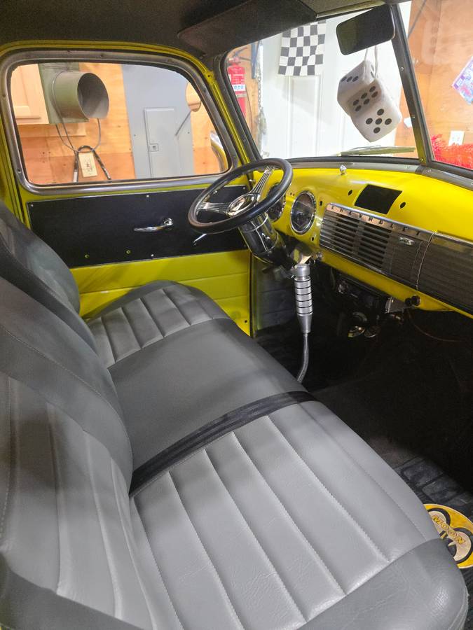 Chev-pick-up-1950-yellow-3