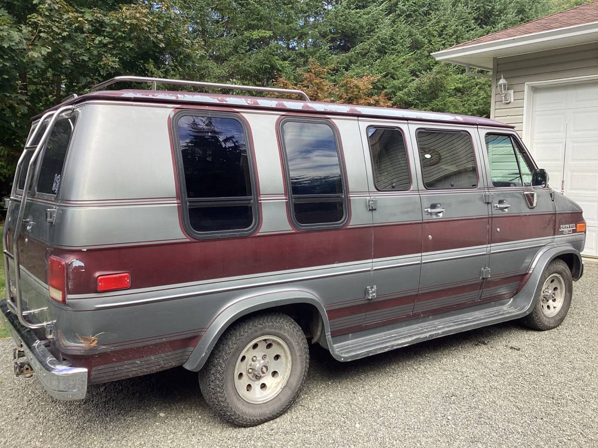Chev-van-1988-custom