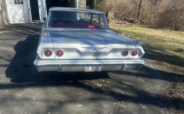 Cheverolet-biscayne-1963-silver-3