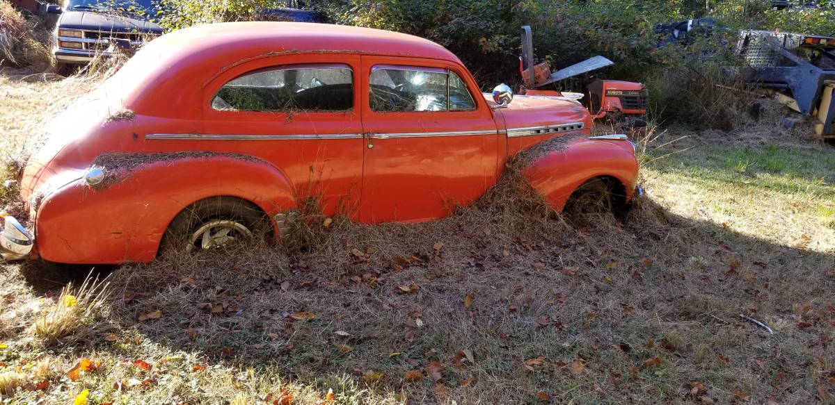 Cheverolet-coupe-deluxe-1941-orange-1