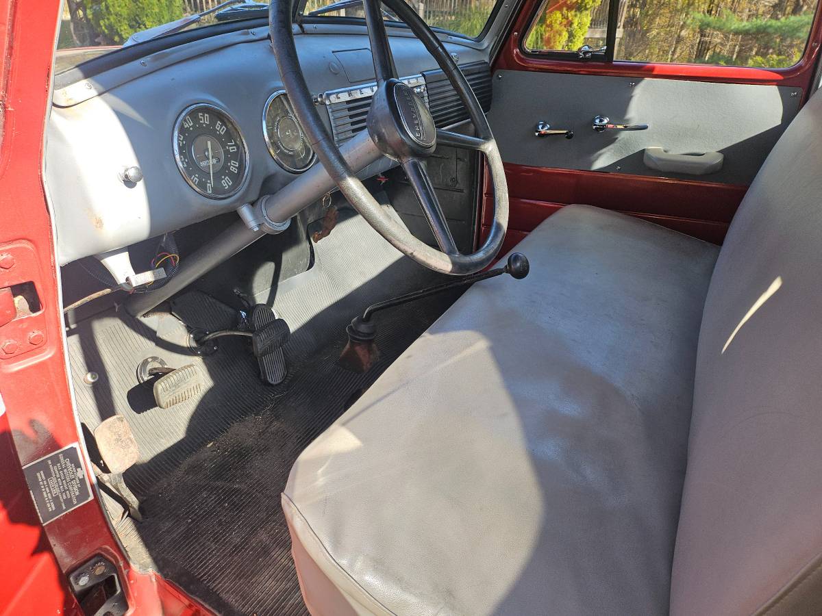 Chevorlet-1951-red-3
