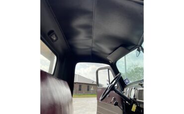 Chevrolet-1-ton-pickup-1951-Blue-Red-seat-13