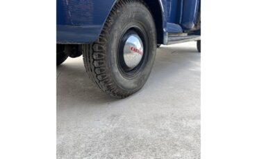 Chevrolet-1-ton-pickup-1951-Blue-Red-seat-18