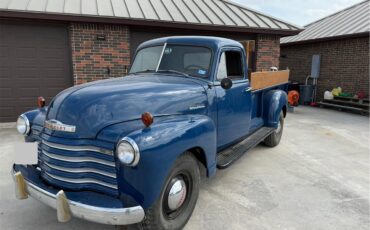 Chevrolet-1-ton-pickup-1951-Blue-Red-seat