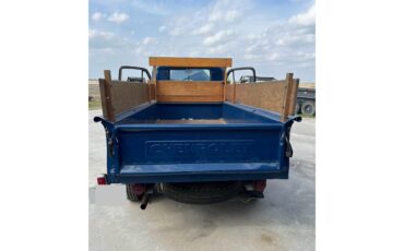 Chevrolet-1-ton-pickup-1951-Blue-Red-seat-4