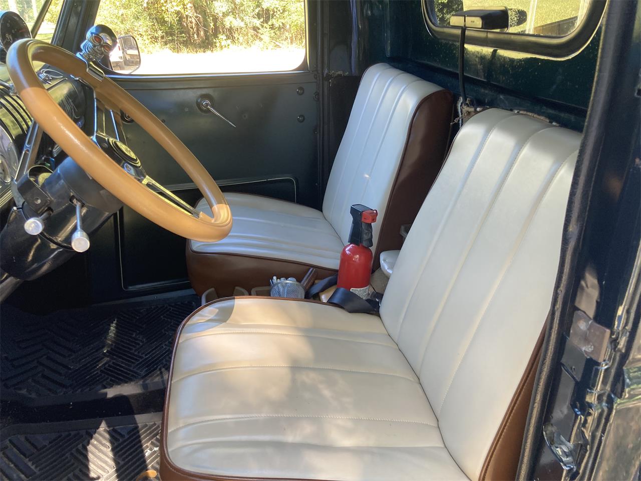 Chevrolet-12-ton-pickup-1942-Green-White-7