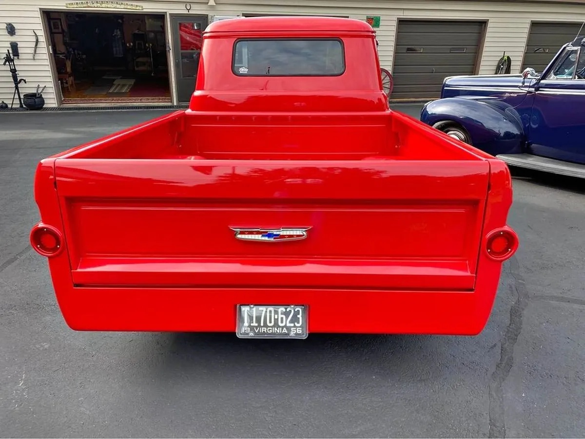 Chevrolet-1500-1956-Red-Beige-1