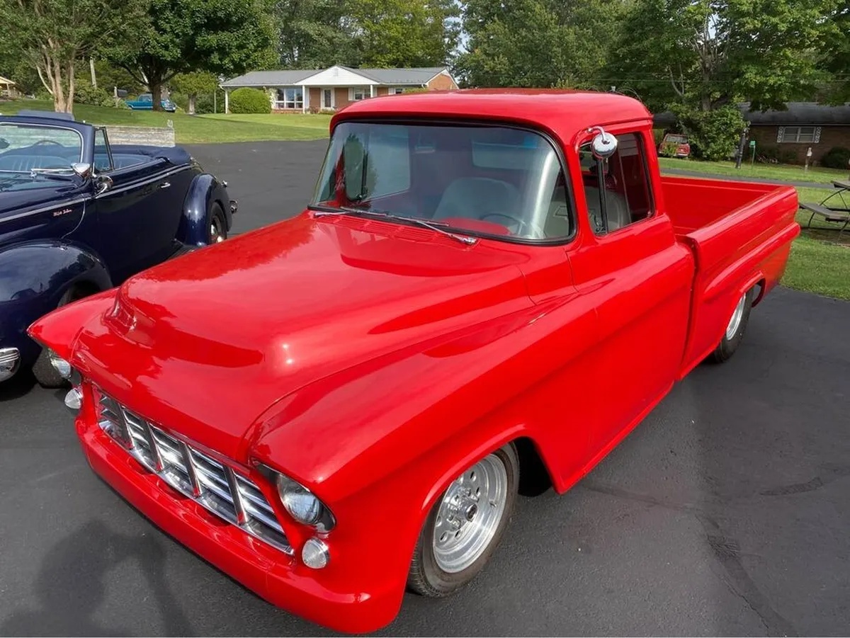Chevrolet-1500-1956-Red-Beige-2