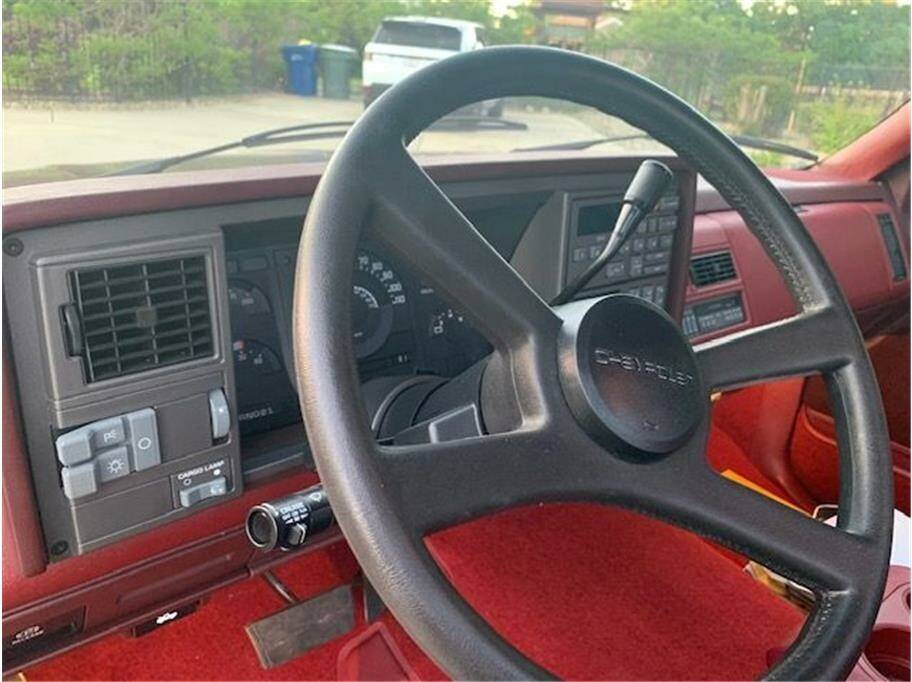 Chevrolet-1500-1990-10