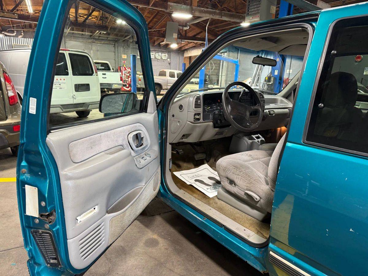 Chevrolet-1500-extended-cab-1995-blue-3