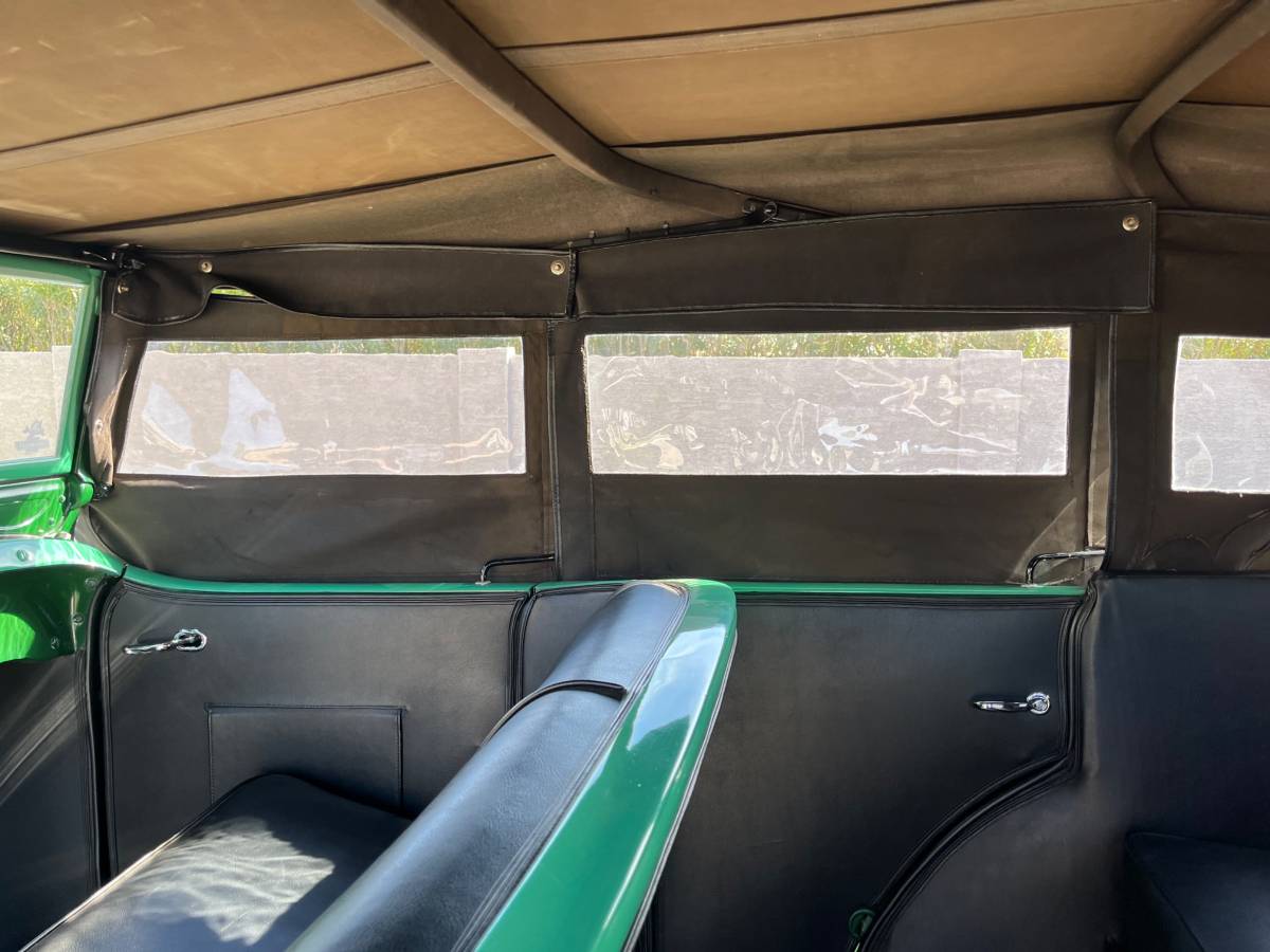Chevrolet-1929-green-14