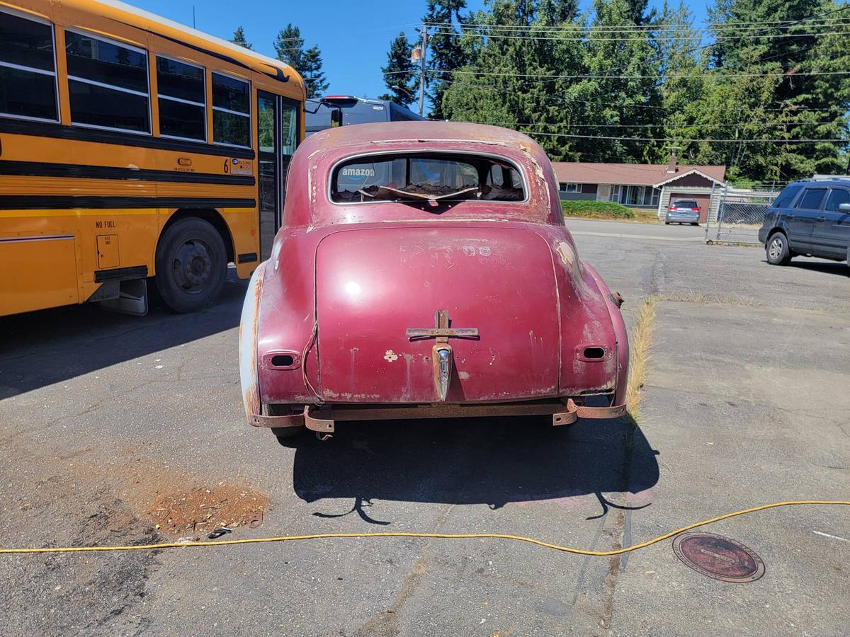 Chevrolet-1942-2
