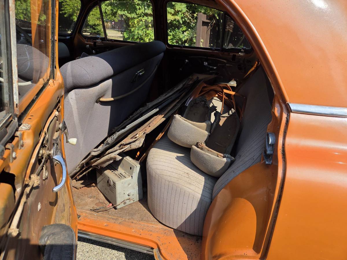 Chevrolet-1951-orange-9