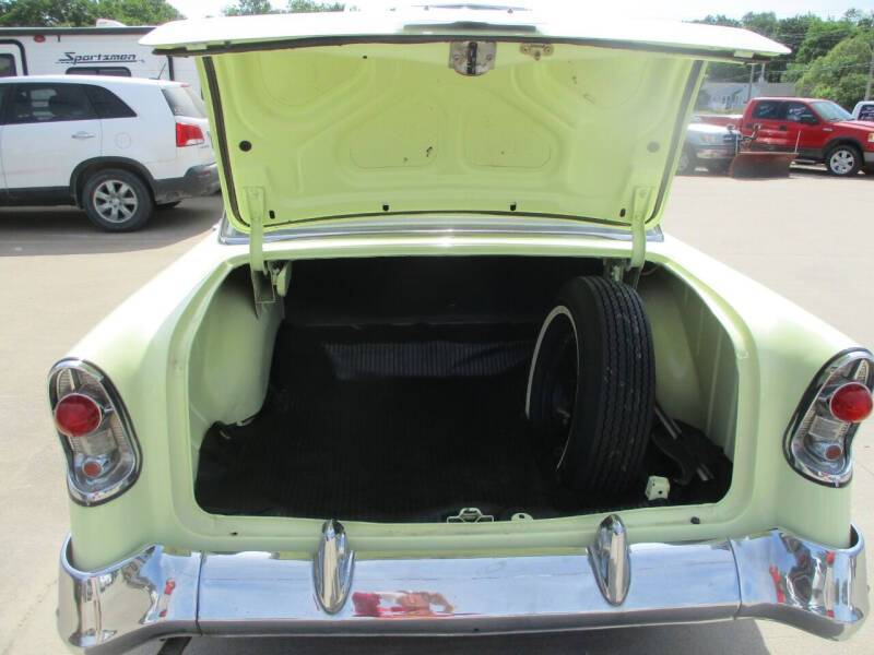 Chevrolet-1956-green-20