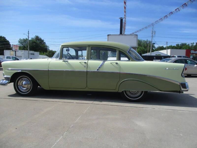 Chevrolet-1956-green-4