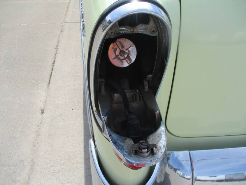 Chevrolet-1956-green-5