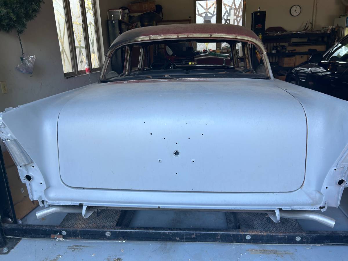 Chevrolet-1957-grey-12