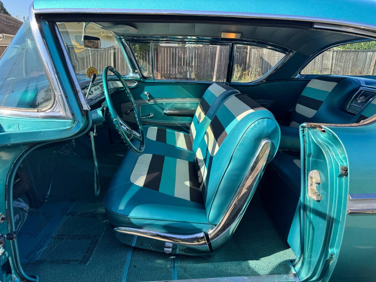 Chevrolet-1958-green-17