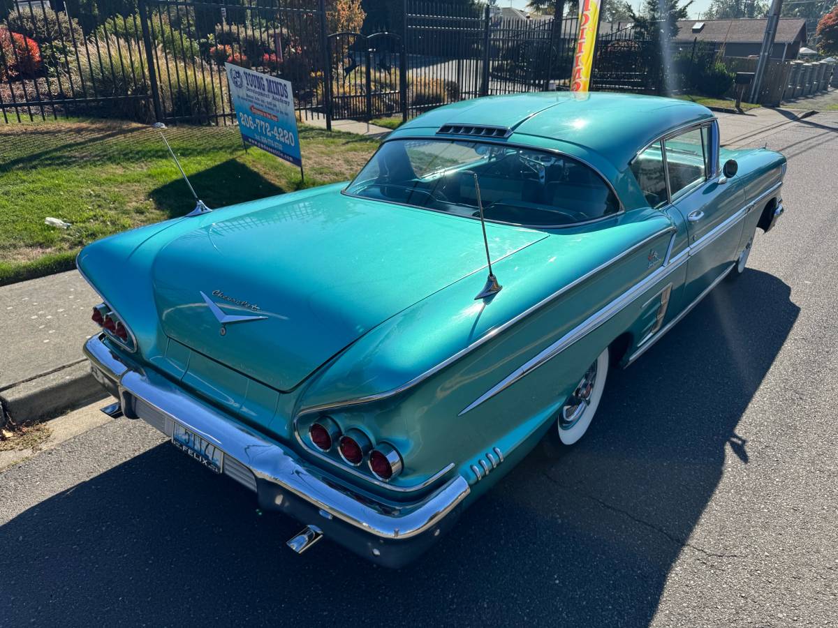 Chevrolet-1958-green-8