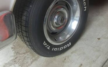 Chevrolet-1960-white-2
