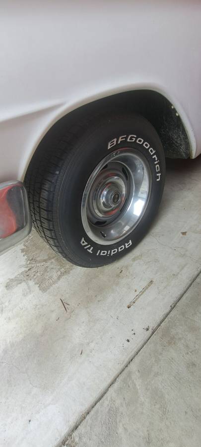 Chevrolet-1960-white-2