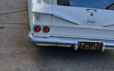Chevrolet-1960-white
