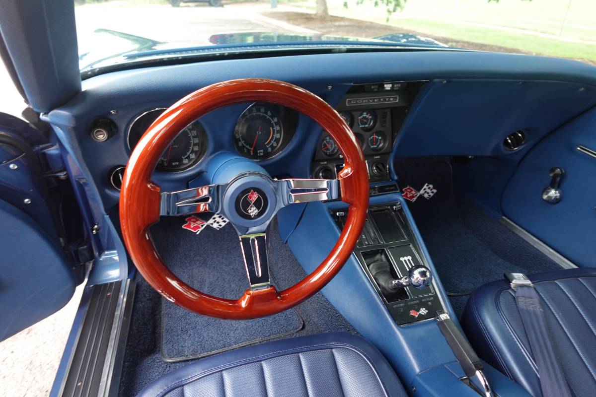 Chevrolet-1968-blue-15