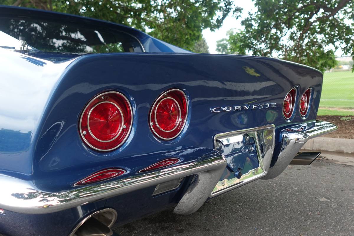 Chevrolet-1968-blue-18