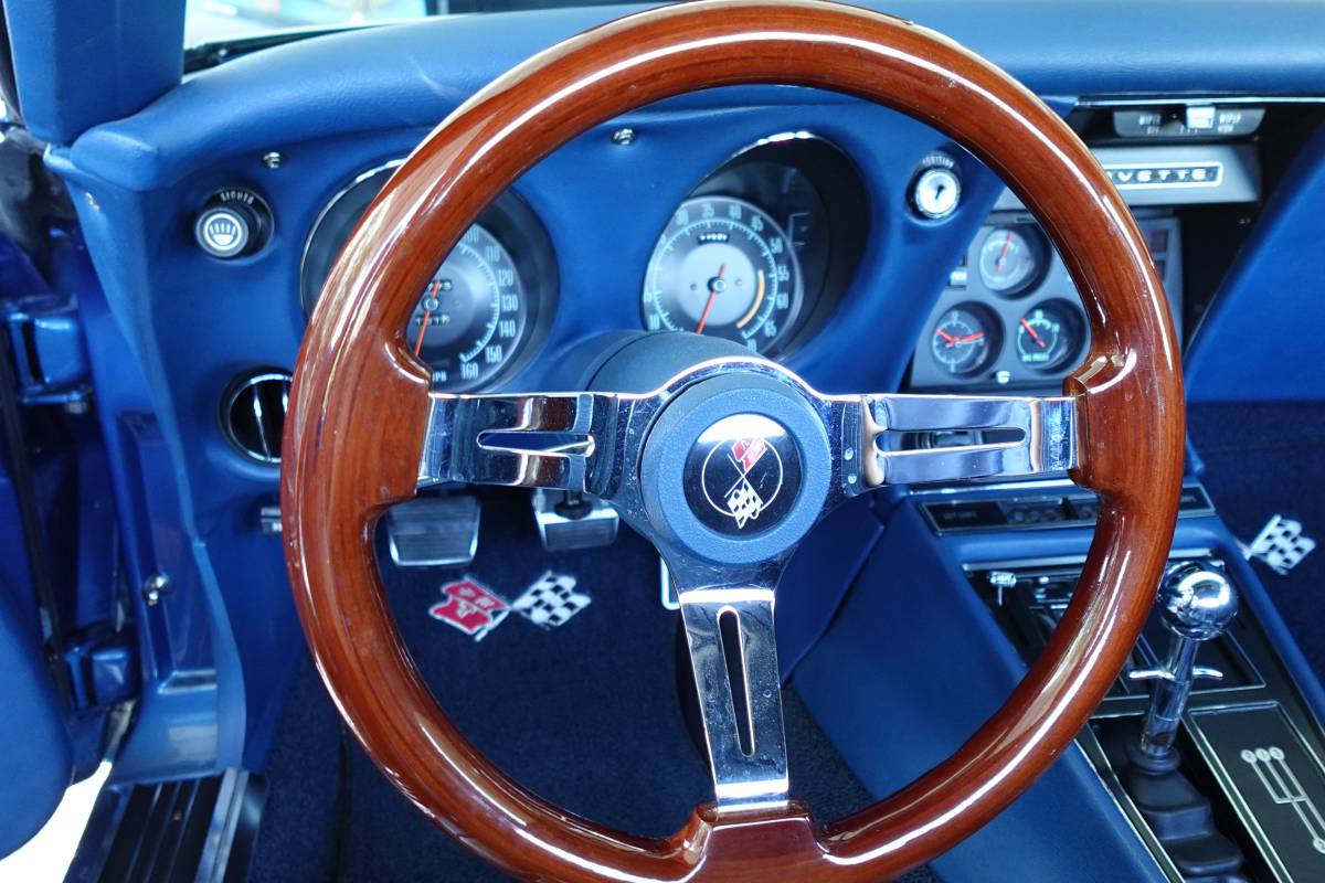 Chevrolet-1968-blue-3