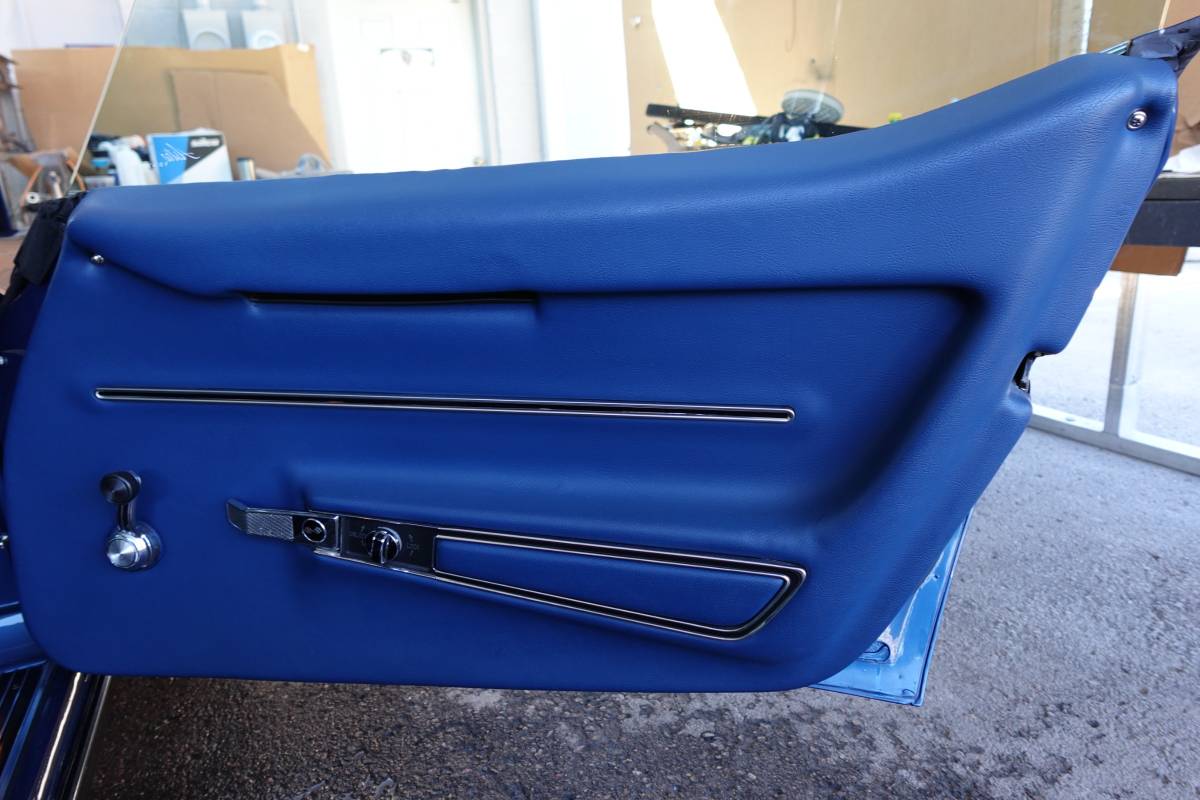 Chevrolet-1968-blue-5