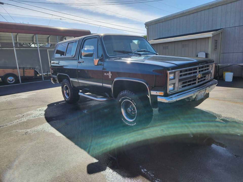 Chevrolet-1987-3