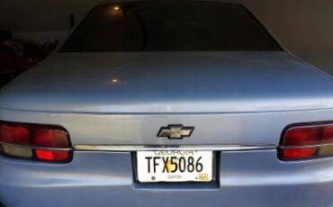 Chevrolet-1991-silver-5