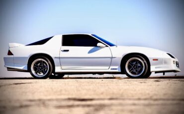 Chevrolet-1991-white-2