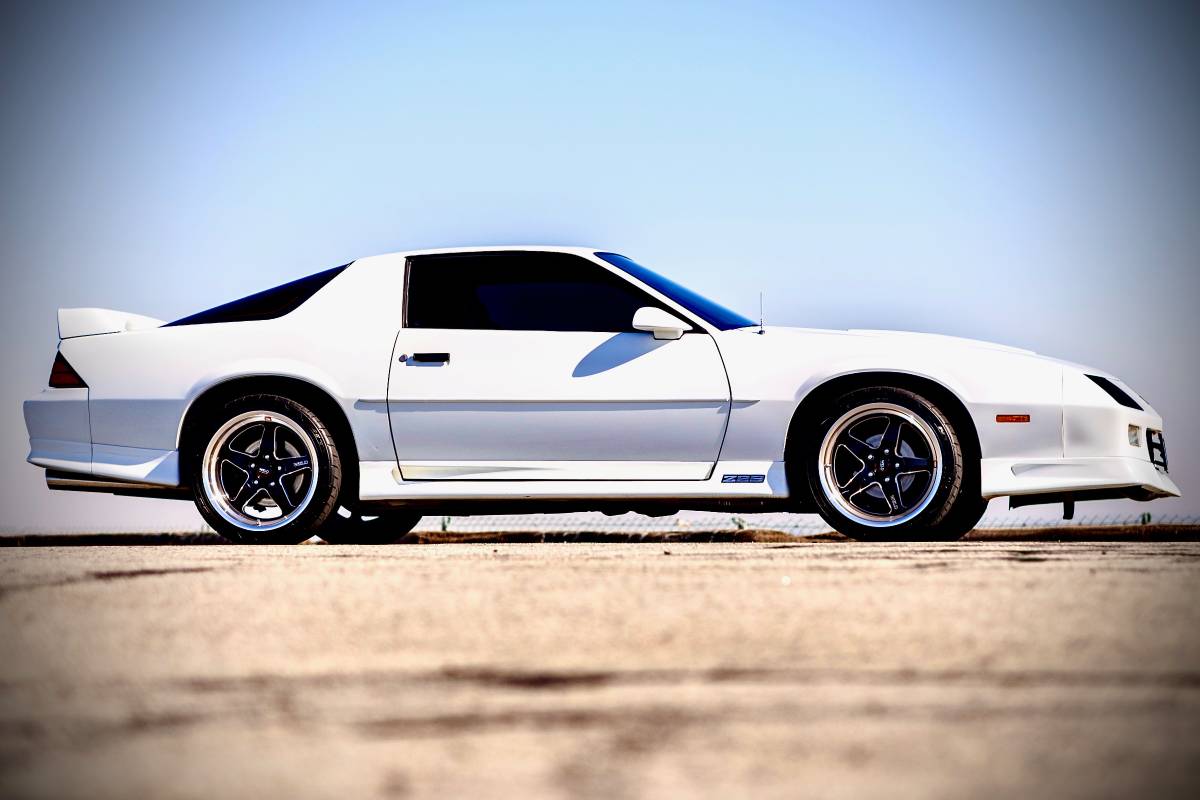 Chevrolet-1991-white-2